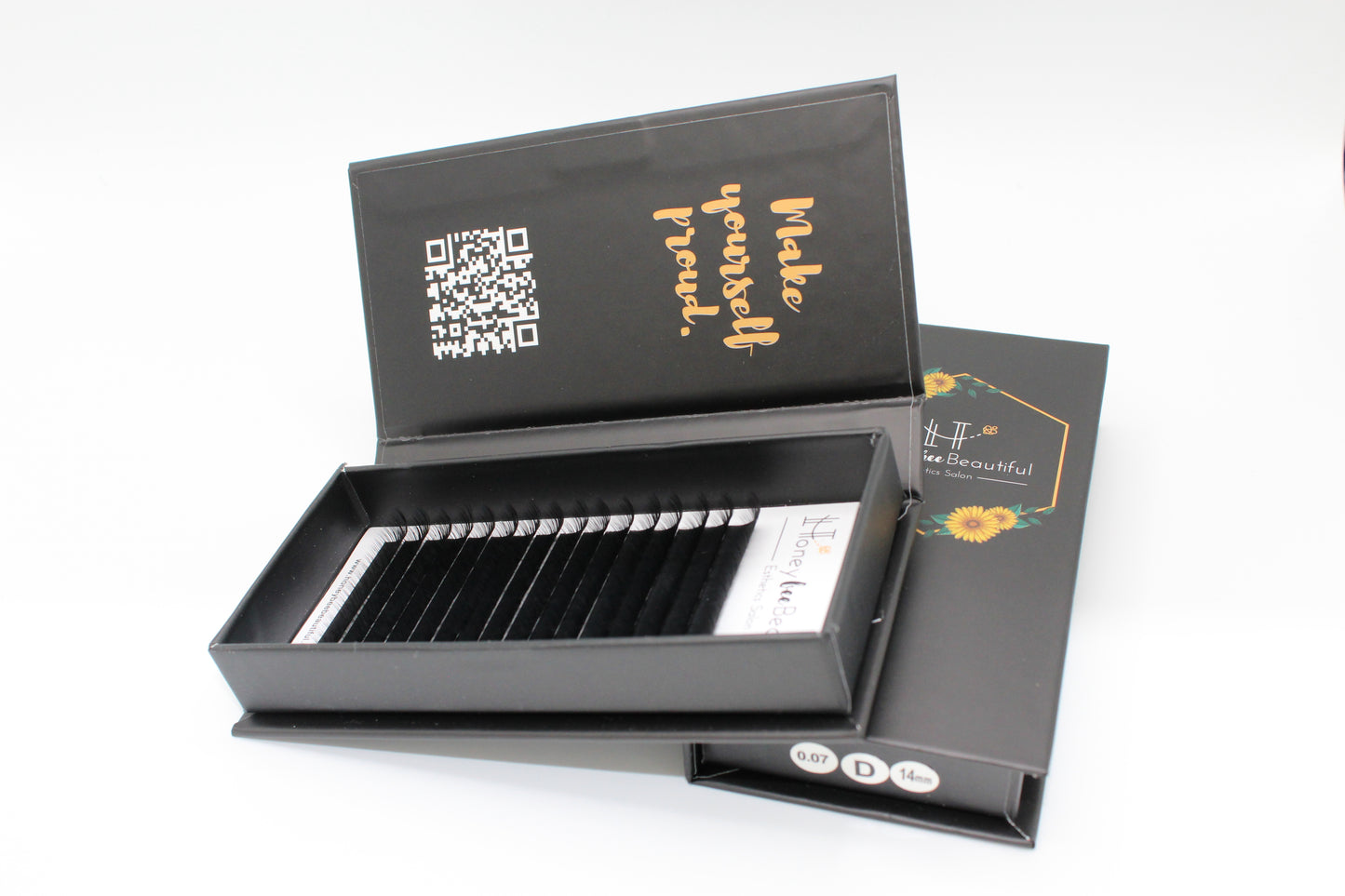 .03 CC- Ultra Matte Mega Volume Eyelash Extensions