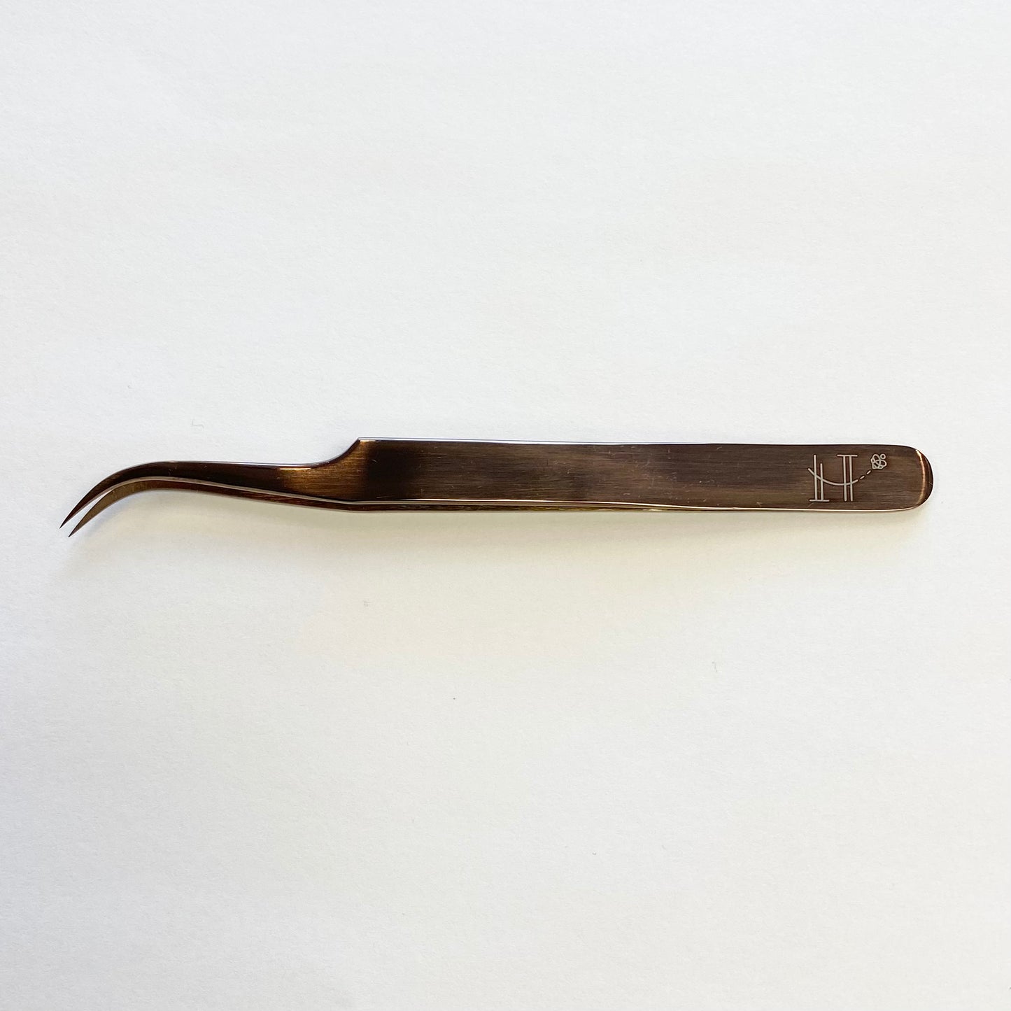 Dark Honey Curved tweezer